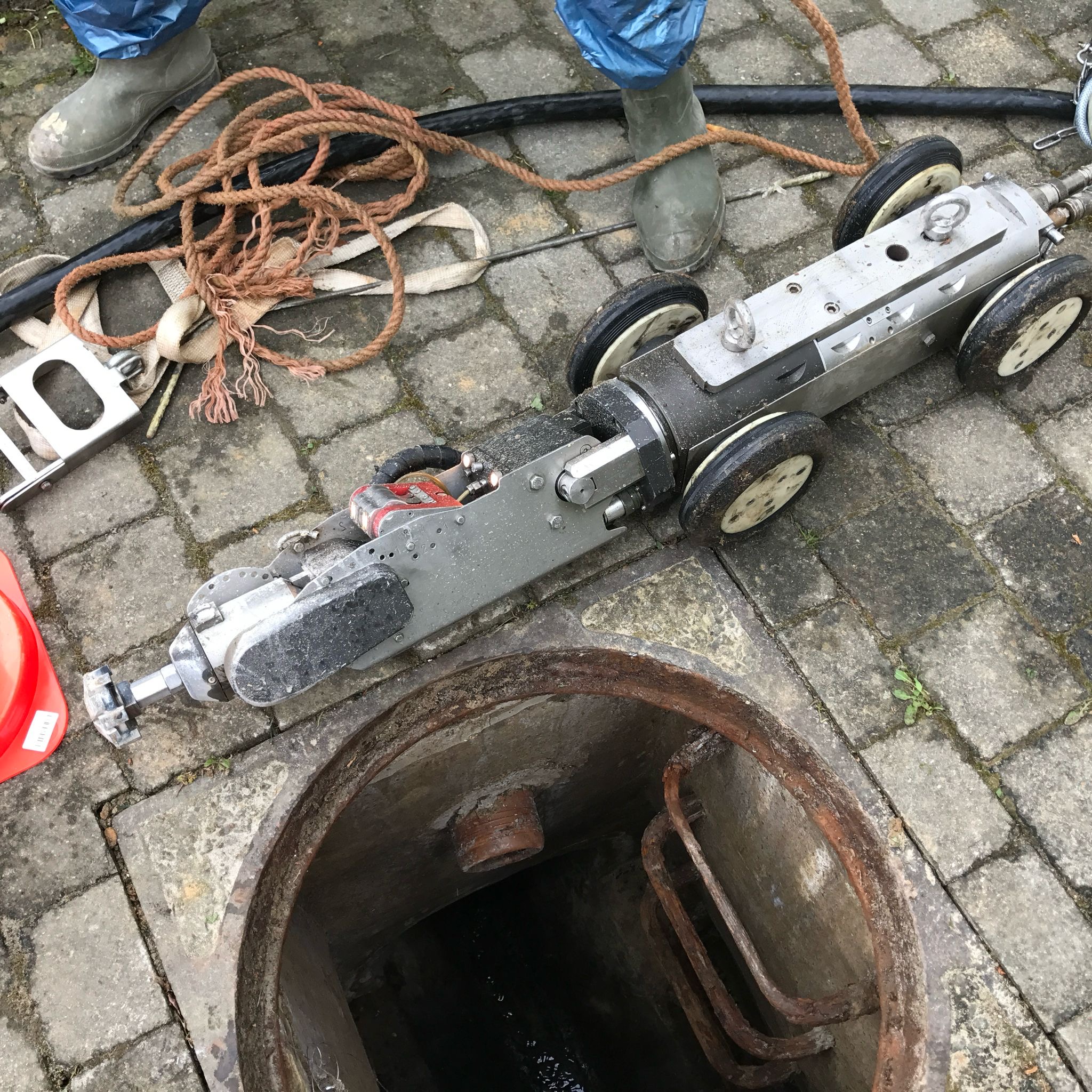 Robot d'inspection égout